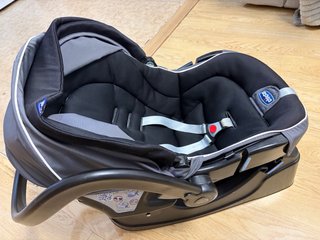 Chasis Chicco Trio Living Smart + Silla Fix Fast