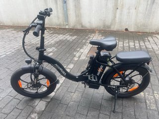 Bicicleta Eléctrica HillMiles MilePort 1
