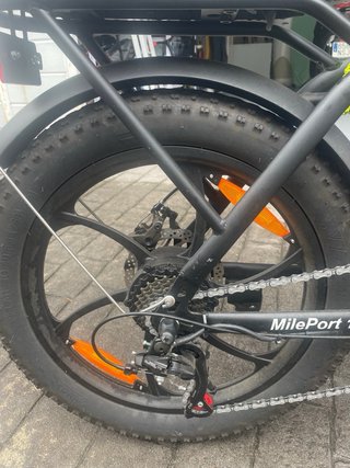 Bicicleta Eléctrica HillMiles MilePort 1