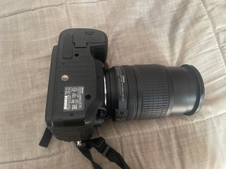Cámara Nikon con objetivo