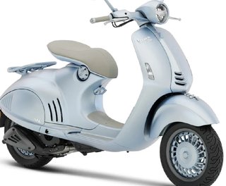 Vespa 946 Snake Plata