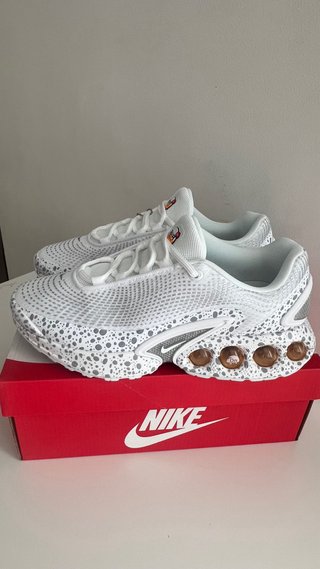 Zapatillas Nike Air Blancas y Grises