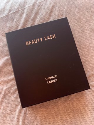 Extensiones de pestañas. BEAUTY LASH