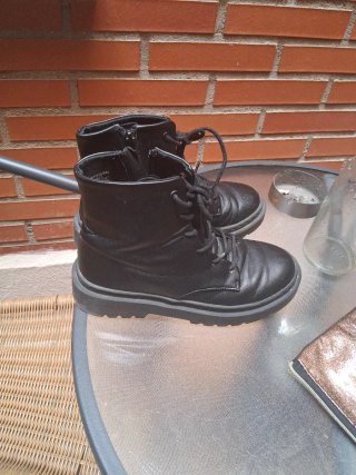 Stivali neri per bambini taglia 35 di Zara
