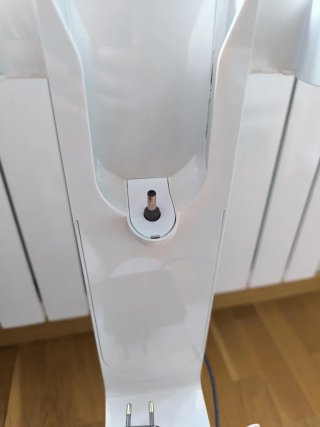Base Dyson V10