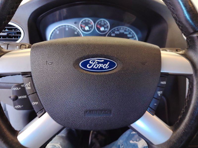 Ford Focus 2006, foto 13