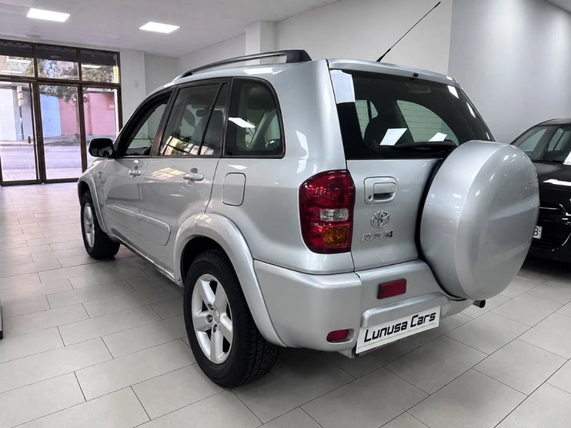 Toyota RAV4 2004, foto 6