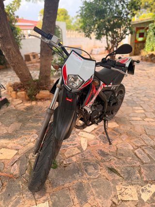 Moto Rieju MRT Supermotard 2022