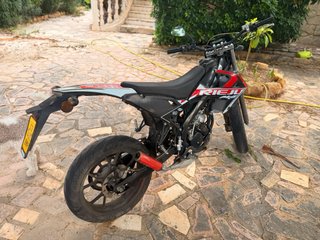 Moto Rieju MRT Supermotard 2022