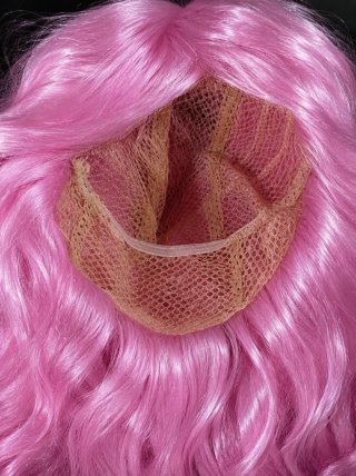 Peluca rosa ondulada