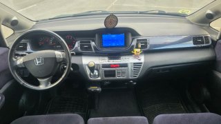Honda FR-V 2009