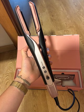 Plancha de pelo rosa y negra Cecotec