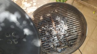 Barbacoa Weber Negra con Ruedas