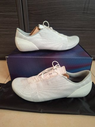 Zapatillas Ciclismo Rapha Carretera Pro team.