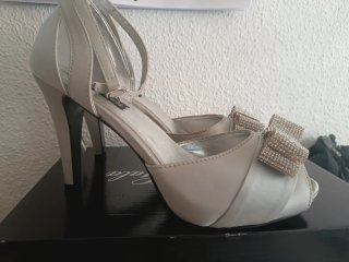 Tacones Vertize Gala plateados talla 38
