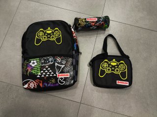 Mochila 3 en 1 con diseño de videojuegos