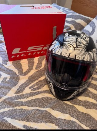Casco Moto LS2 Chica Talla M Solo 2 puestas