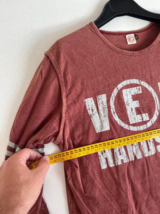 Camiseta Vintage Y2K Roja y Blanca