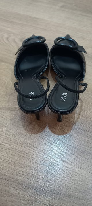 Sandalias Slingback Tacón Fino Zara