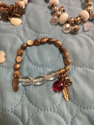 Lote de 4 pulseras con abalorios