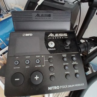 Alesis Nitro Max Batería Electrónica