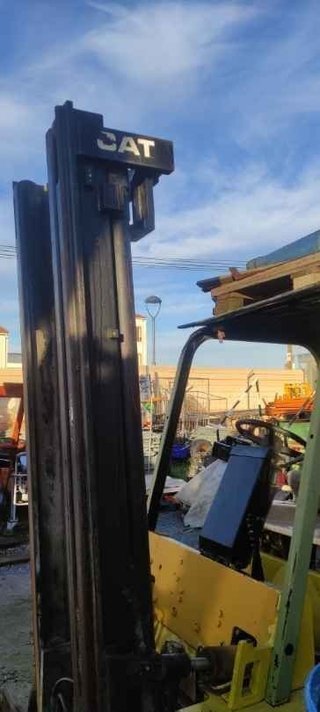 MASTIL CARTERPILLAS CON DESPLAZADOR