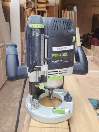 Fresadora Festool OF 2200 EB