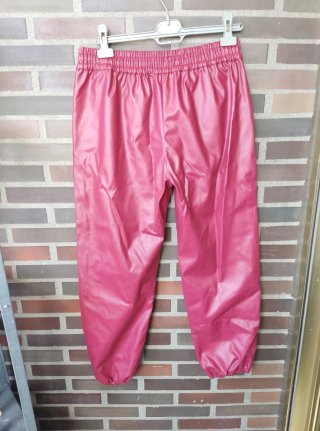 Pantalón efecto piel burdeos Savage Culture T. L
