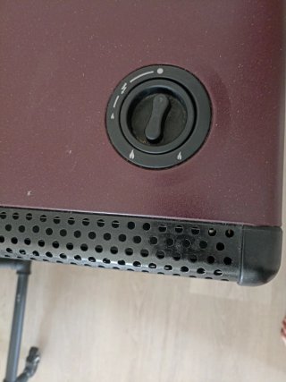 Estufa de gas Orbegozo negra y granate