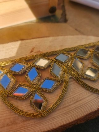 Gargantilla choker dorada y plateada con espejos