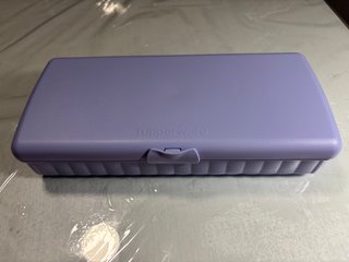 Caja multiusos con compartimentos morada