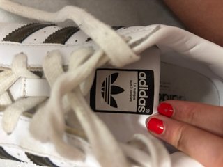 Zapatillas Adidas Superstar Blancas y Doradas