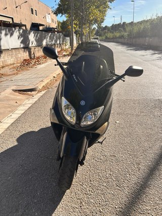 Yamaha TMAX 500 Maxi Scooter Negra