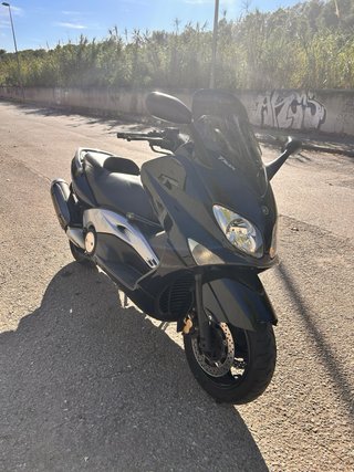 Yamaha TMAX 500 Maxi Scooter Negra