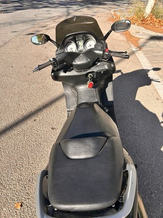 Yamaha TMAX 500 Maxi Scooter Negra