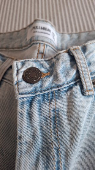 Pantalon tejano acampanado