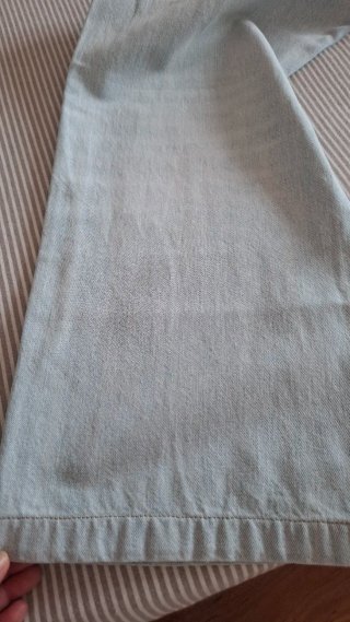 Pantalon tejano acampanado