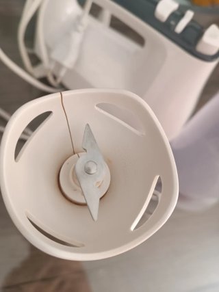 Batidora de mano con vaso medidor