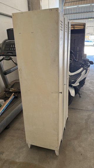 Armario Metálico Beige 3 Puertas