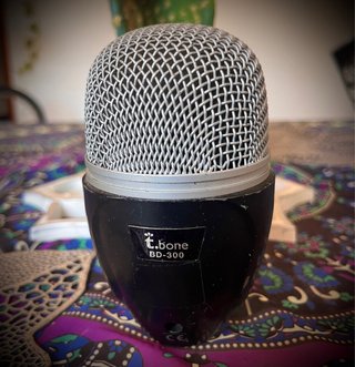 Micrófono t.bone BD-300
