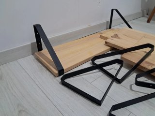 Estanterías de madera y metal