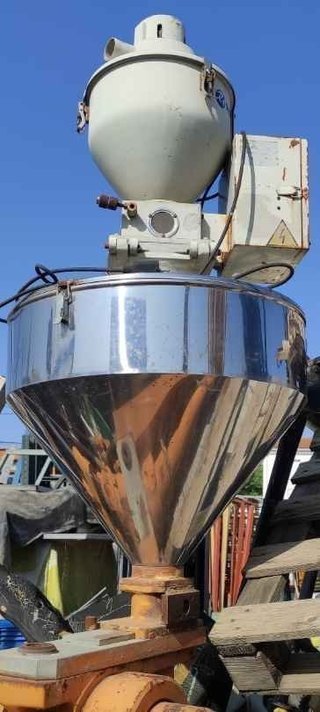 RECIPIENTE PARA MáQUINA DE INYETAR