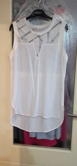 Blusa sin mangas Imperial blanca