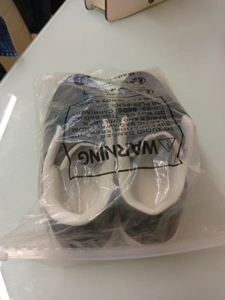 Scarpe alla moda da uomo