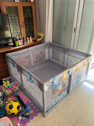 Parque infantil 120x120 con agarraderas