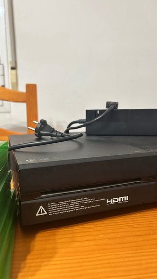 Xbox One Negra con juegos
