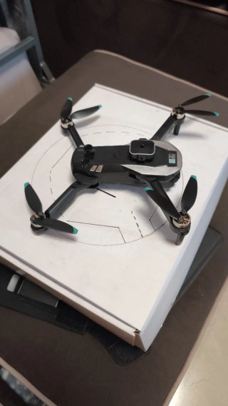 Dron S150