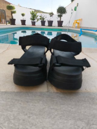 Sandalias plataforma H&M negras talla 38