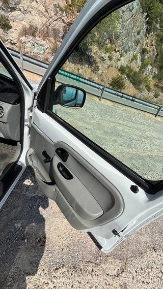 Renault Kangoo solo 120.000km 1 año de garantia