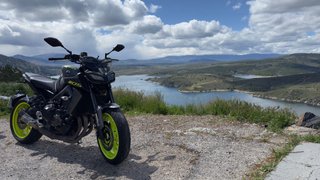 Yamaha MT-09 Negra y Amarilla